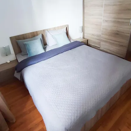 Belvedere Apartment *